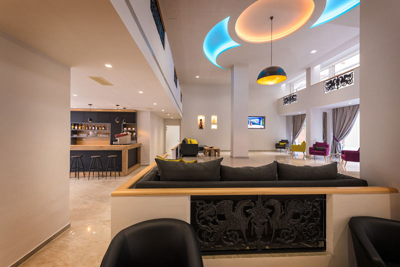 Irini Hotel Ираклион Экстерьер фото