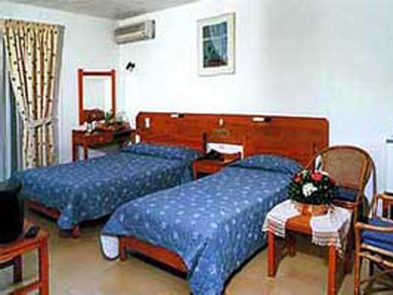 Irini Hotel Ираклион Экстерьер фото
