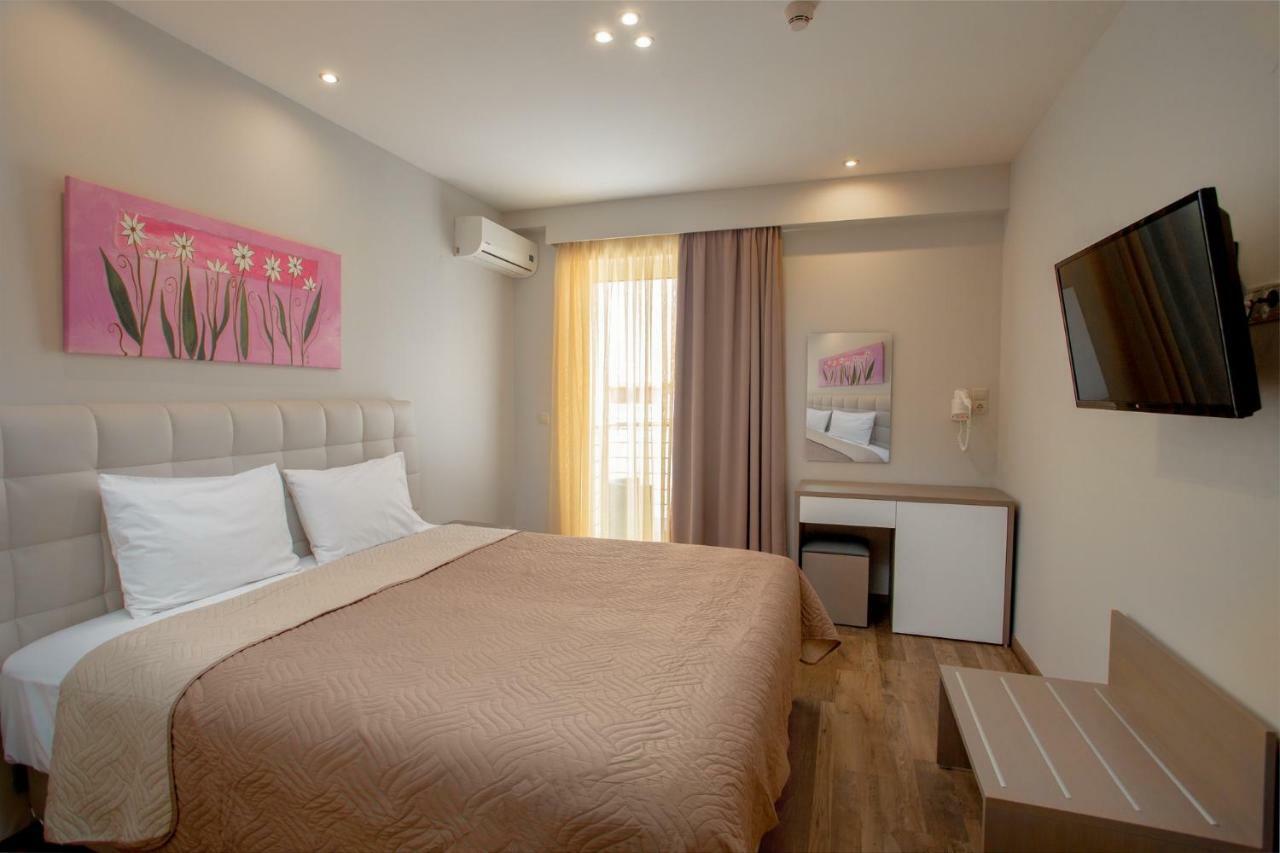 Irini Hotel Ираклион Экстерьер фото